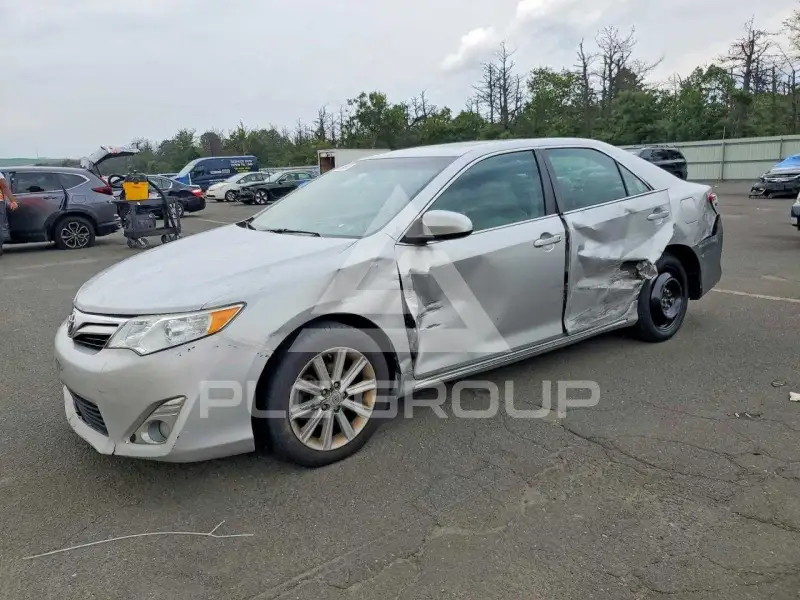2012 Toyota CAMRY фото