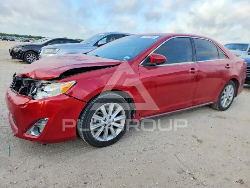 2012 Toyota CAMRY фото