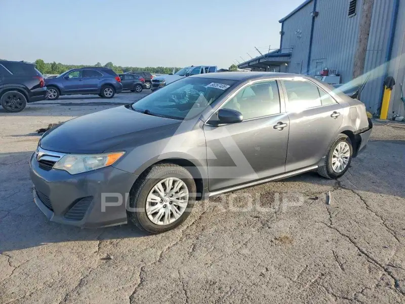 2012 Toyota CAMRY фото