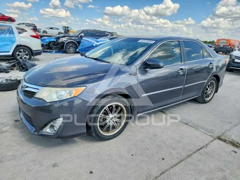 2012 Toyota CAMRY photo