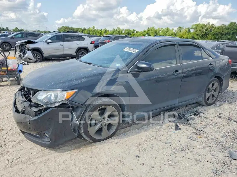 2012 Toyota CAMRY фото