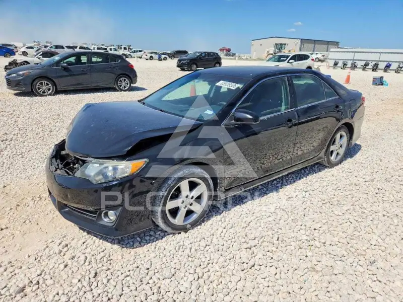 2012 Toyota CAMRY фото