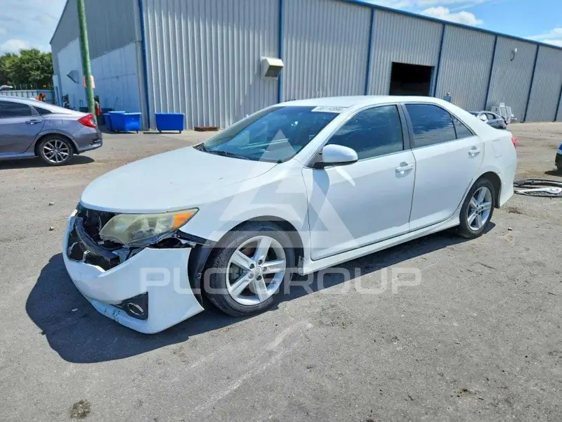 2012 Toyota CAMRY photo