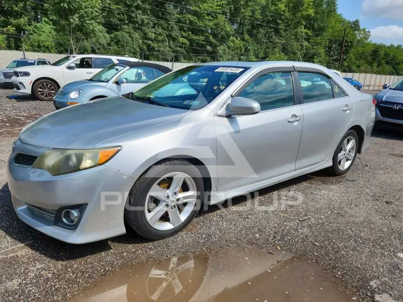 2012 Toyota CAMRY photo
