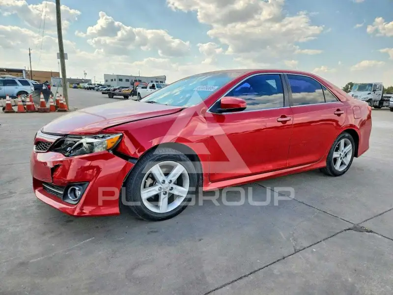 2012 Toyota CAMRY фото