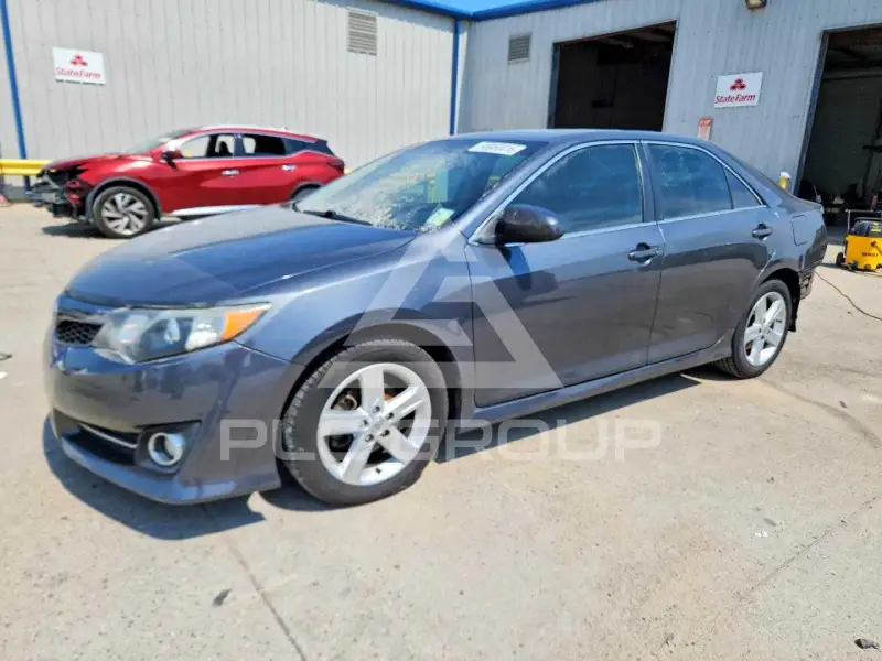 2012 Toyota CAMRY фото