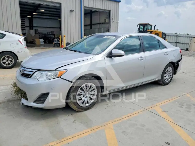 2012 Toyota CAMRY photo