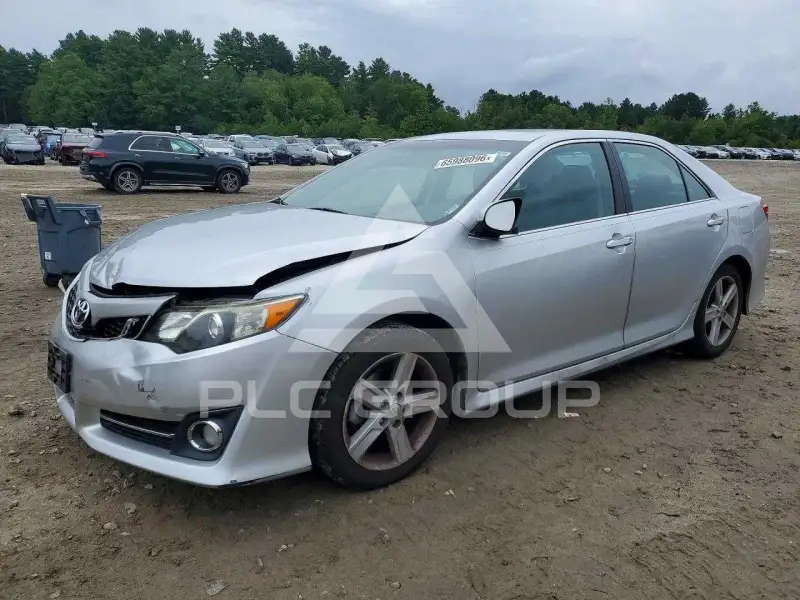 2012 Toyota CAMRY фото