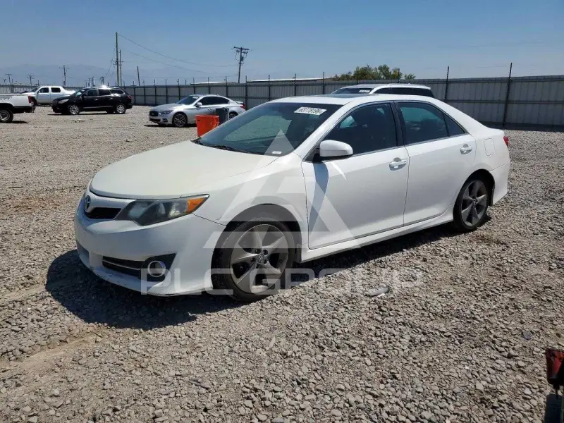 2012 Toyota CAMRY фото