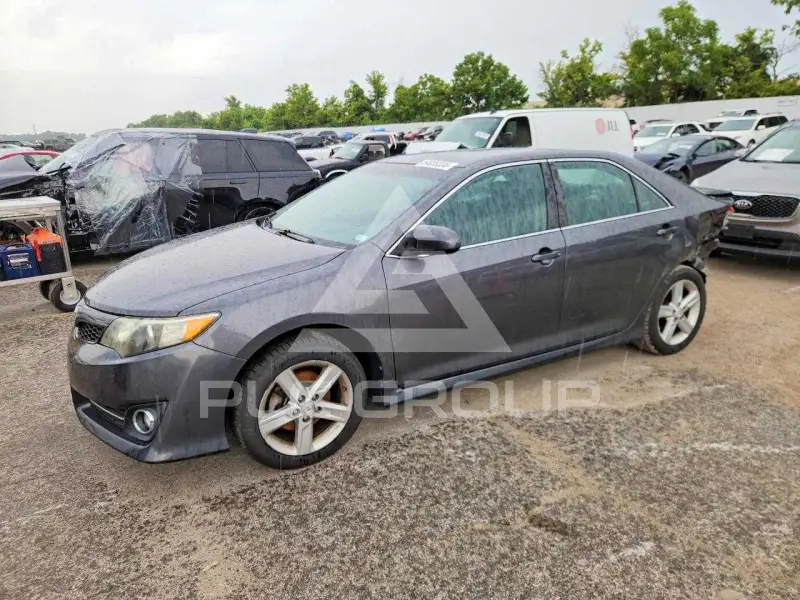 2012 Toyota CAMRY photo