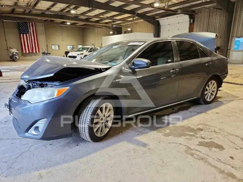 2012 Toyota CAMRY фото