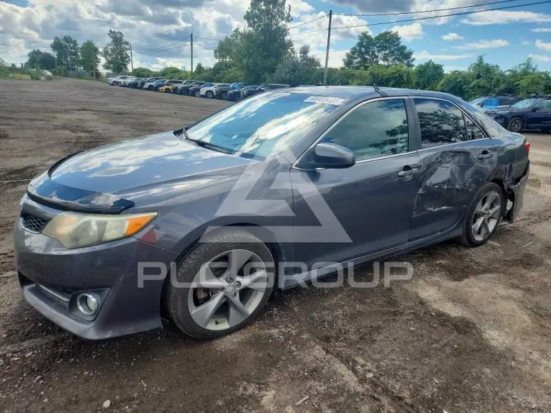 2012 Toyota CAMRY фото