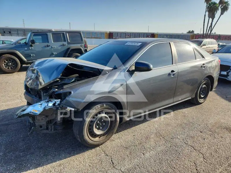 2012 Toyota CAMRY фото