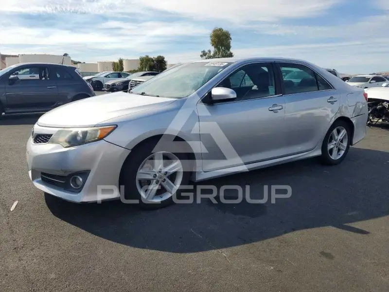 2012 Toyota CAMRY фото
