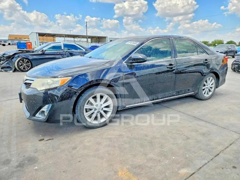 2012 Toyota CAMRY фото