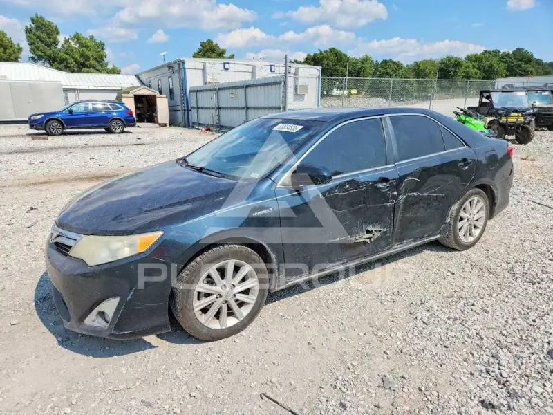 2012 Toyota CAMRY фото