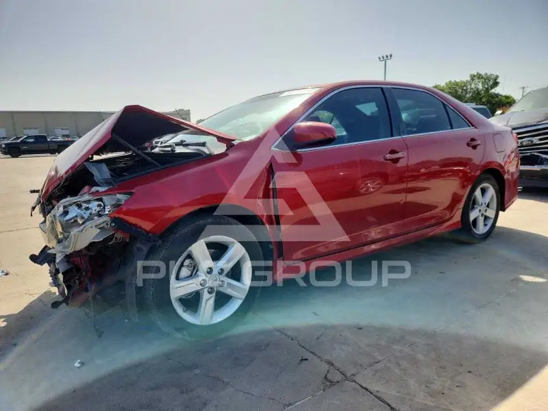 2012 Toyota CAMRY фото