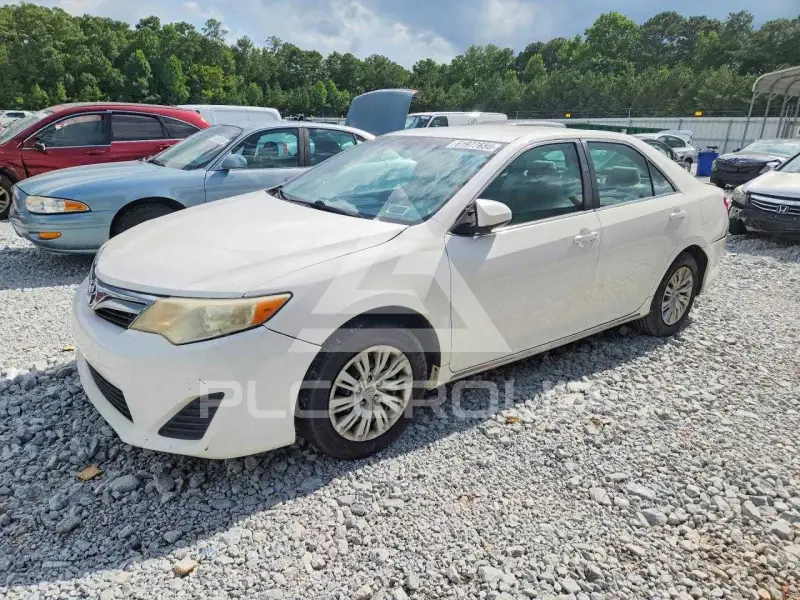 2012 Toyota CAMRY фото