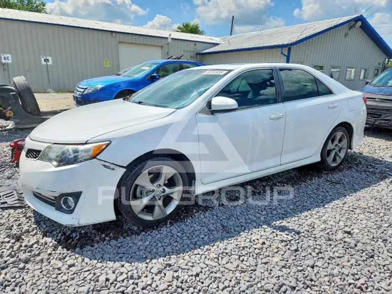 2012 Toyota CAMRY фото