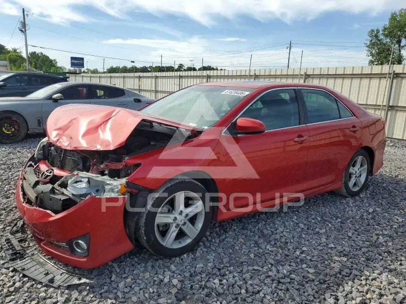 2012 Toyota CAMRY фото