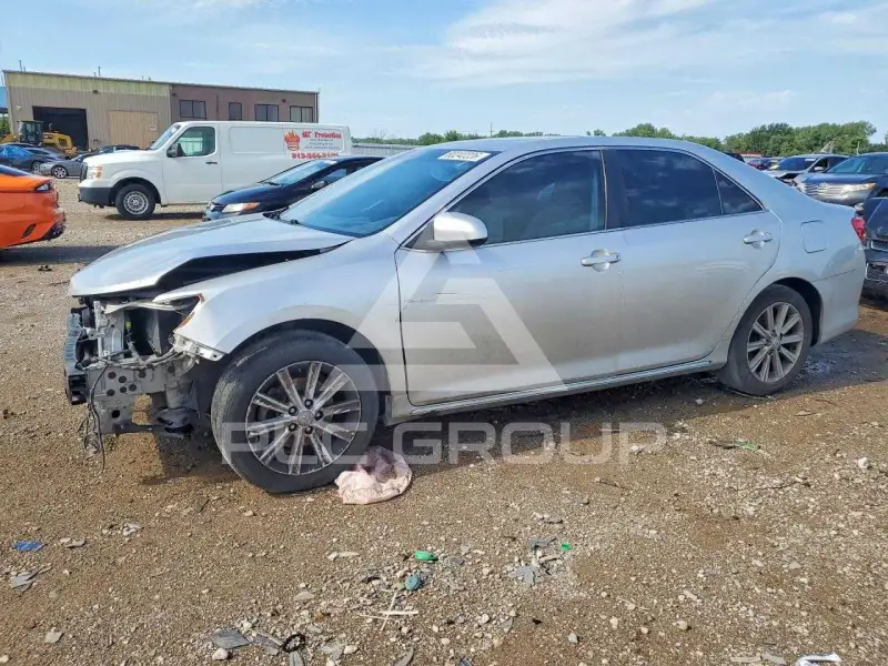 2012 Toyota CAMRY photo