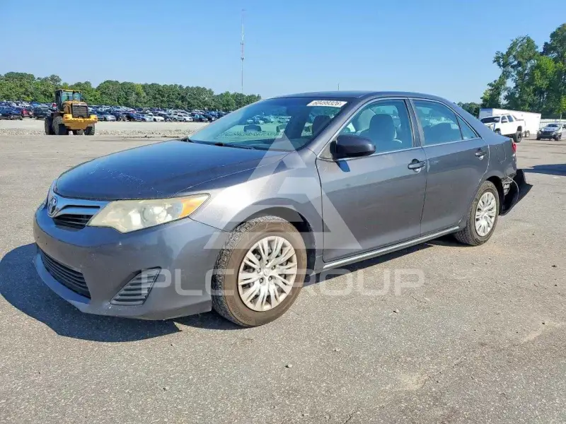 2012 Toyota CAMRY фото