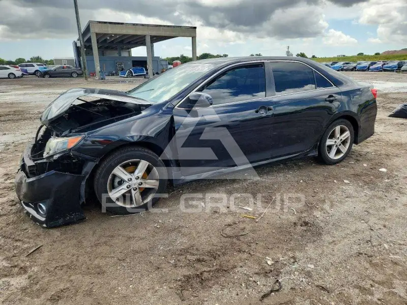 2012 Toyota CAMRY фото