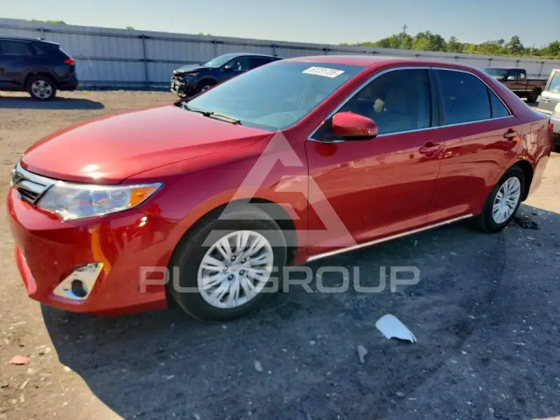 2012 Toyota CAMRY фото