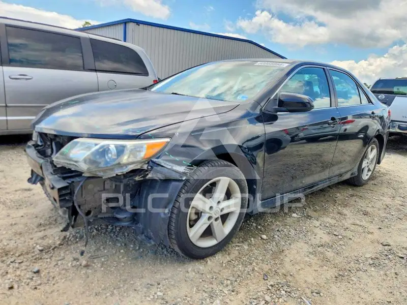 2012 Toyota CAMRY фото