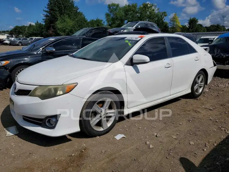 2012 Toyota CAMRY фото