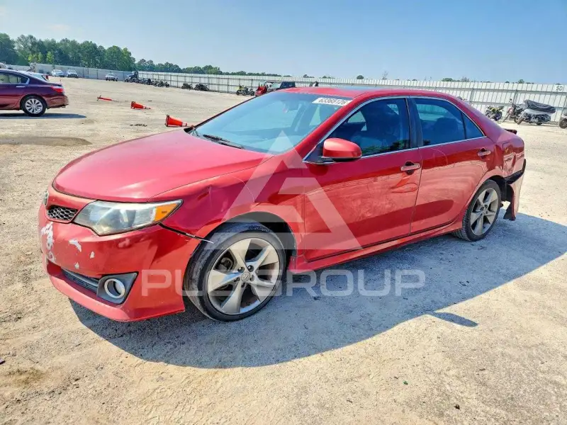 2012 Toyota CAMRY фото