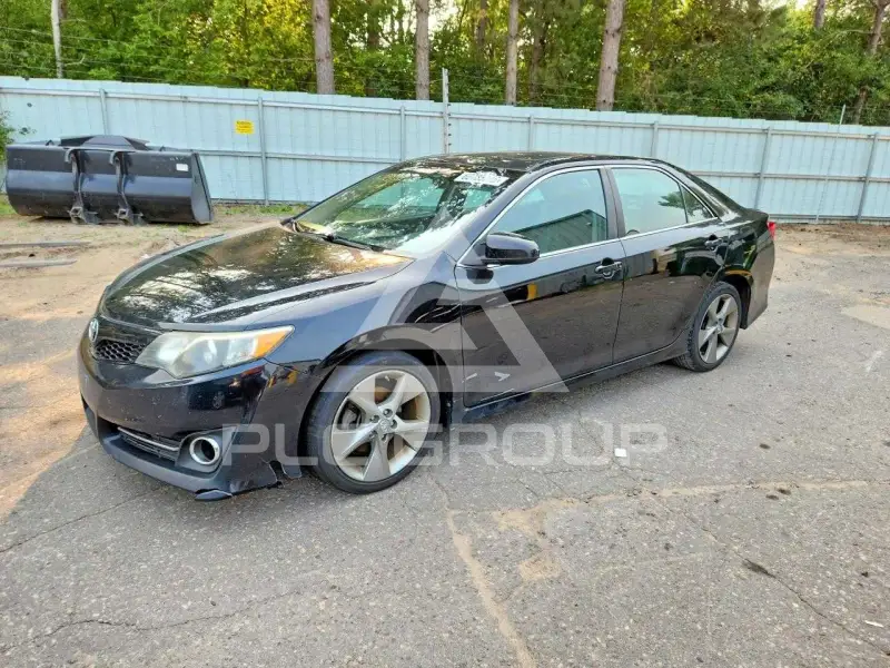 2012 Toyota CAMRY фото