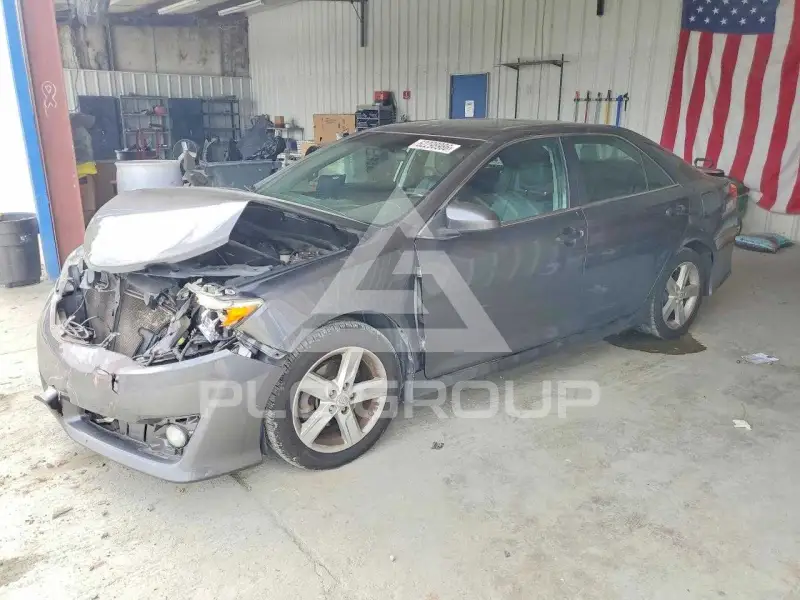 2012 Toyota CAMRY фото