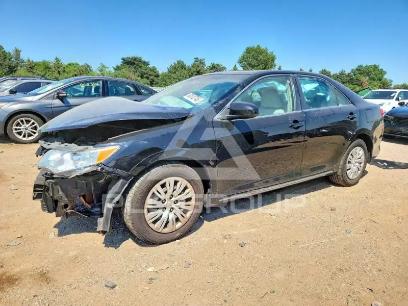 2012 Toyota CAMRY фото