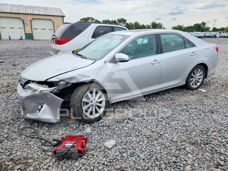 2012 Toyota CAMRY фото