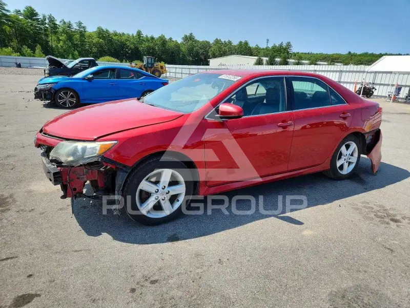 2012 Toyota CAMRY фото