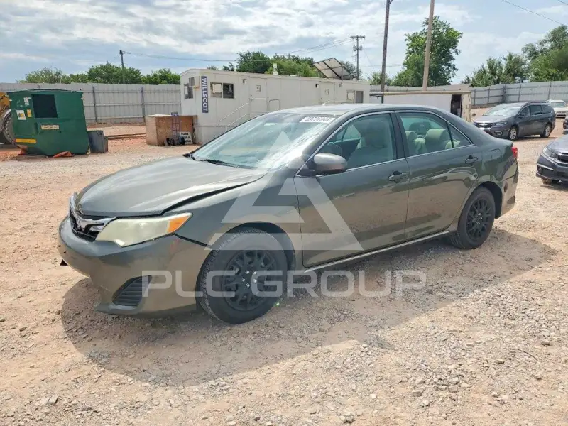 2012 Toyota CAMRY фото