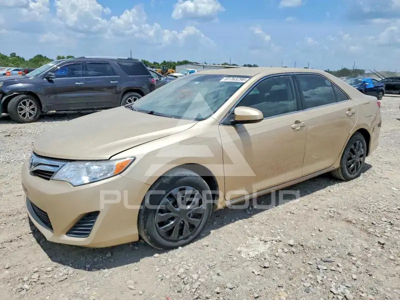 2012 Toyota CAMRY фото