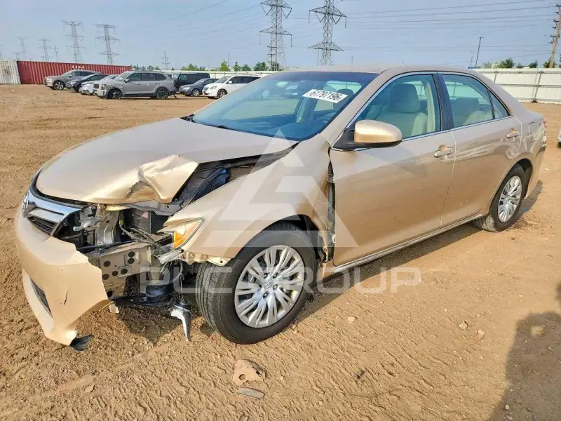 2012 Toyota CAMRY фото