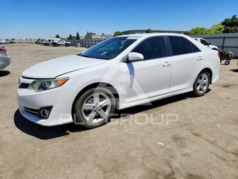 2012 Toyota CAMRY фото
