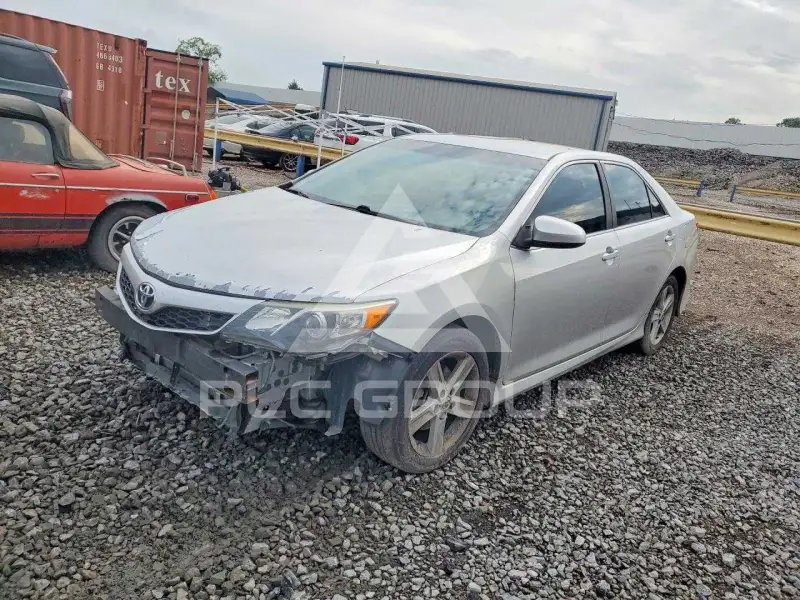 2012 Toyota CAMRY фото