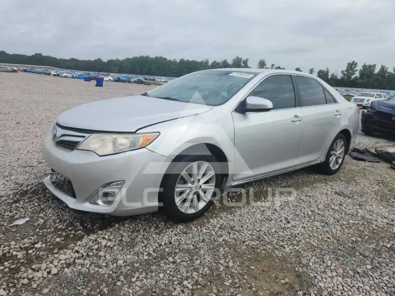 2012 Toyota CAMRY фото