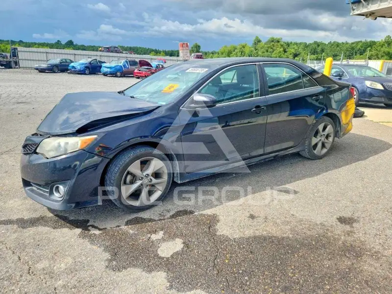 2012 Toyota CAMRY фото