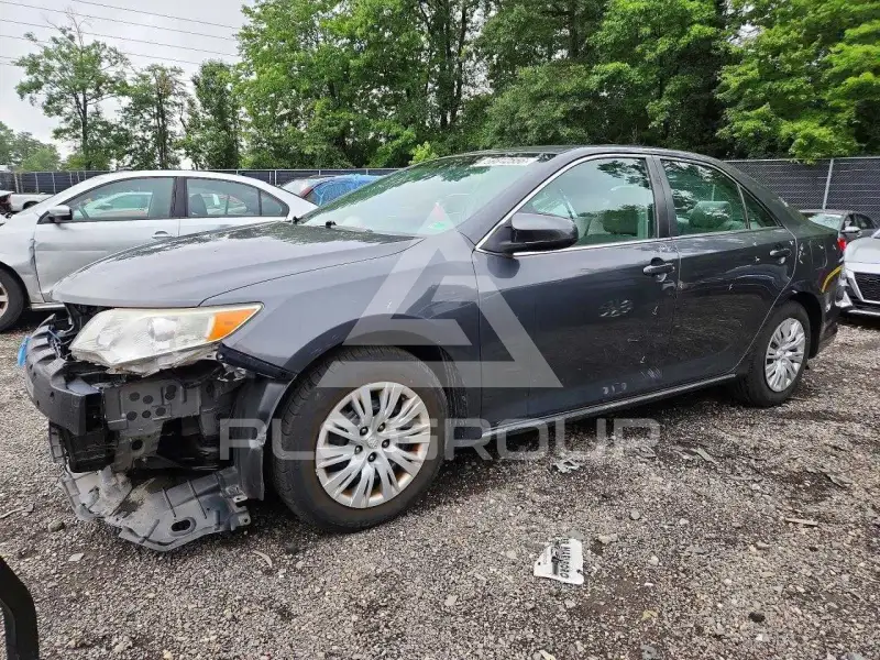 2012 Toyota CAMRY photo