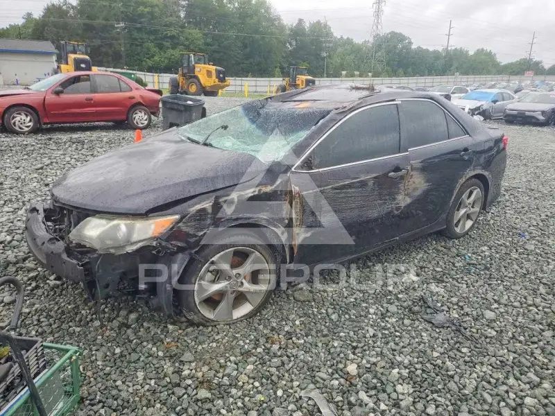 2012 Toyota CAMRY фото