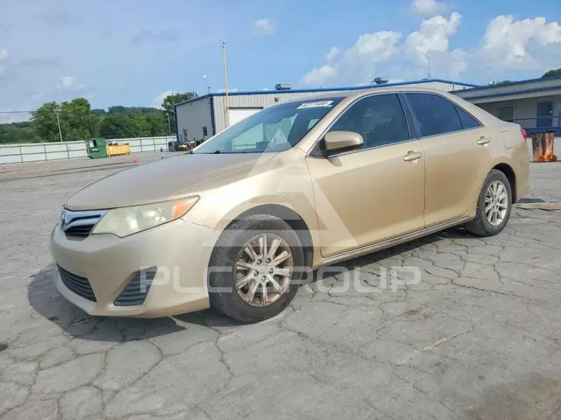 2012 Toyota CAMRY фото