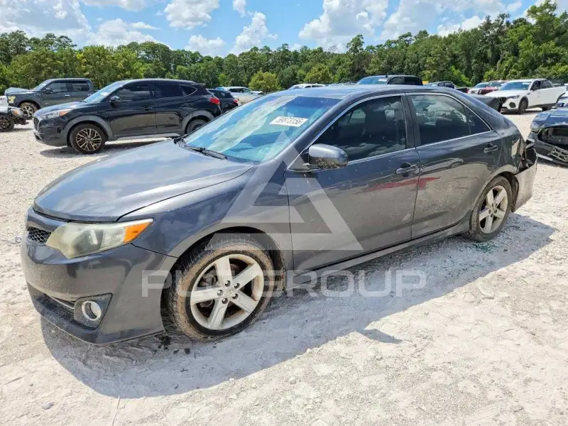 2012 Toyota CAMRY photo