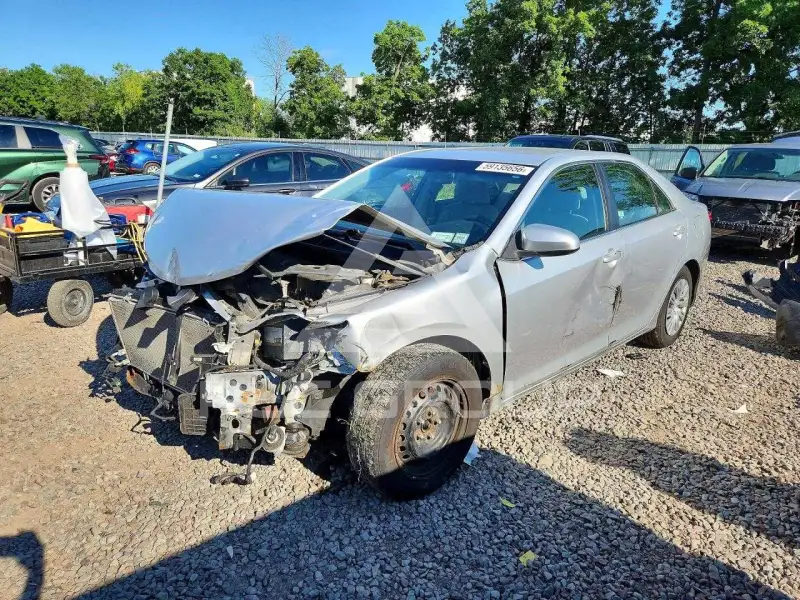 2012 Toyota CAMRY фото