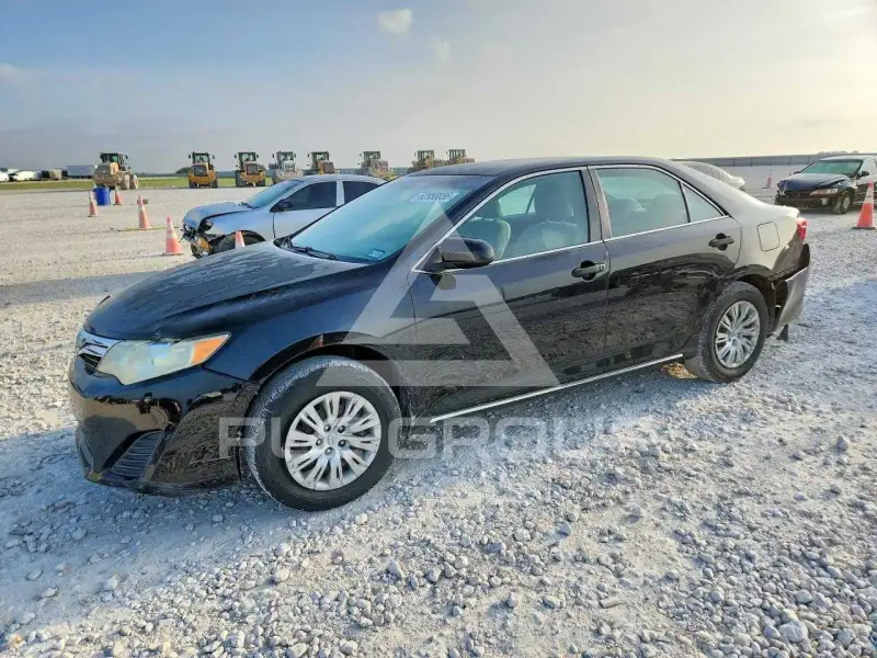 2012 Toyota CAMRY фото