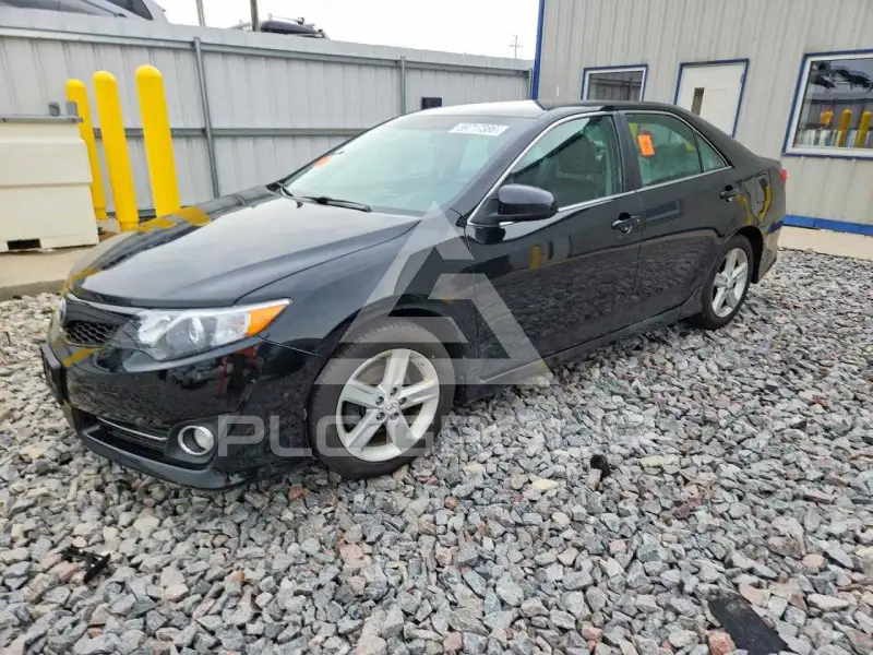 2012 Toyota CAMRY фото